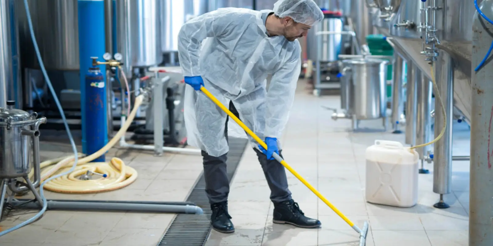 cleaning-industrial.webp